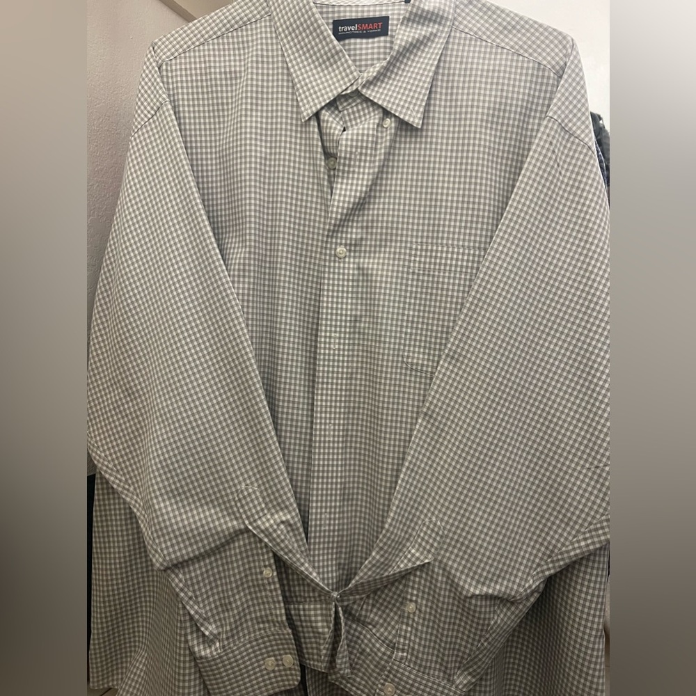 Travel Smart Roundtree and York Men’s shirt